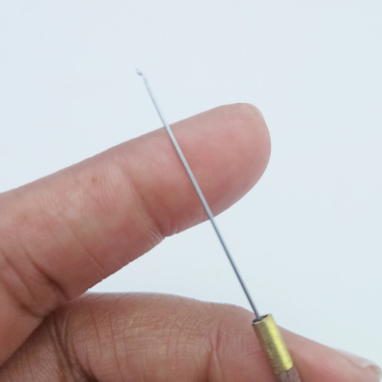 Aari Needle with Wooden Handle - 1 Needle