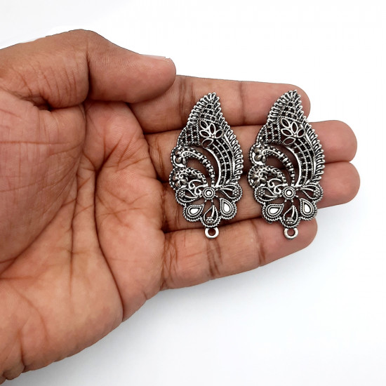 Earring Studs Design #31 - Antique Silver - 1 Pair