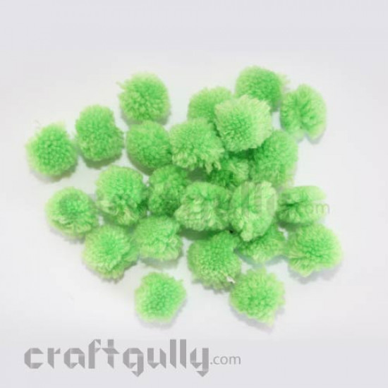 Pom Poms 20mm - Green - Pack of 25