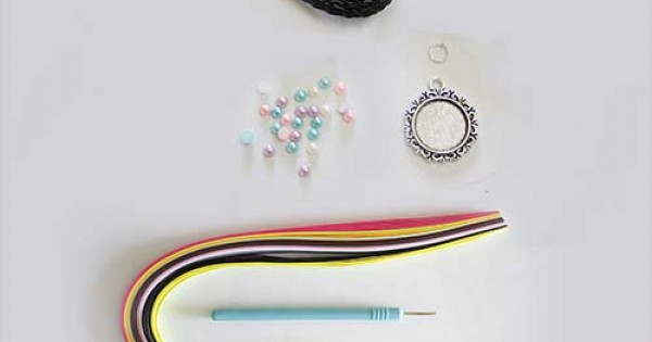 Quilling ,beads ,jwellery and lippan art kit